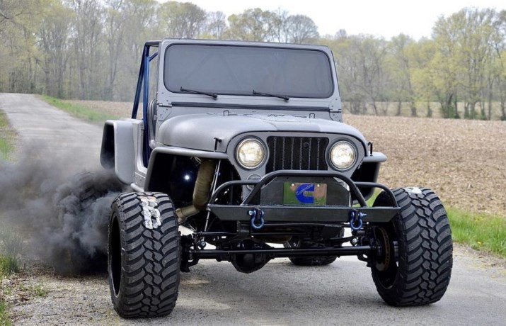 รถจี๊ป Wrangler ที่ขับเคลื่อนด้วยคัมมินส์ 4BT สร้างโดย Kyle Martin
