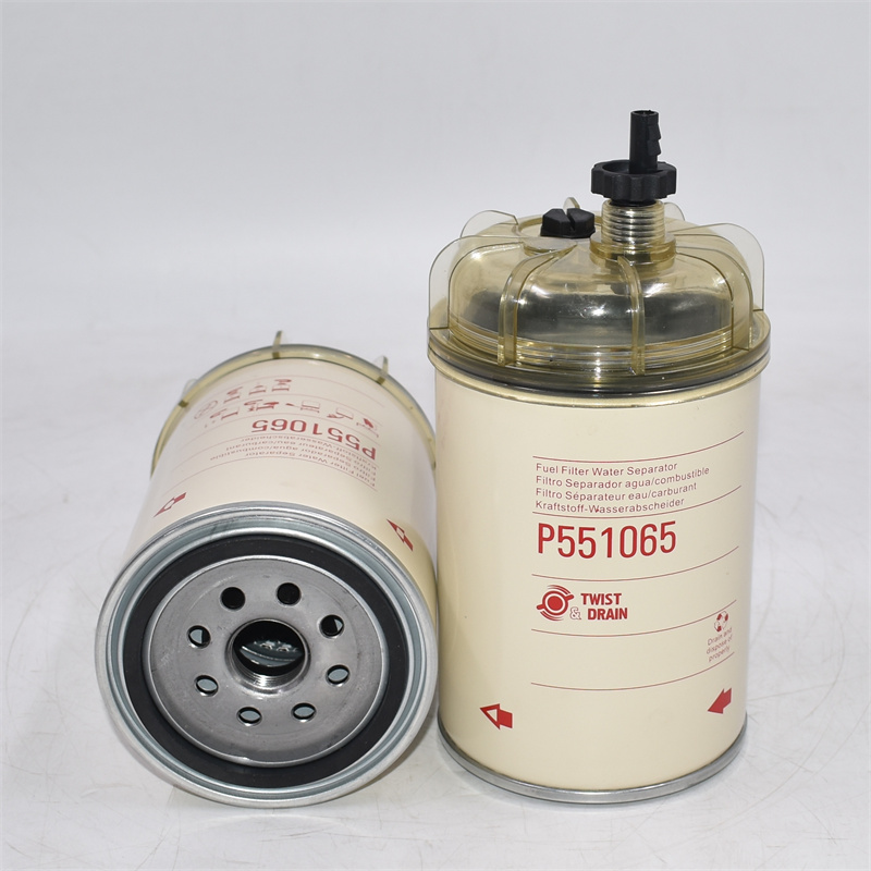 เครื่องแยกน้ำน้ำมันเชื้อเพลิง P551065 FS20028 234011700A
