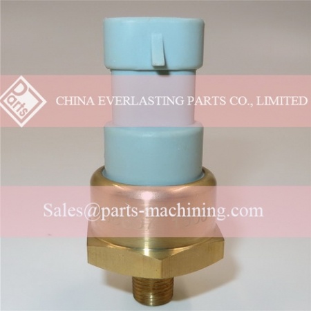 เครื่องยนต์ดีเซลคัมมินสวิตช์แรงดันน้ำมันไฟฟ้า 3056344