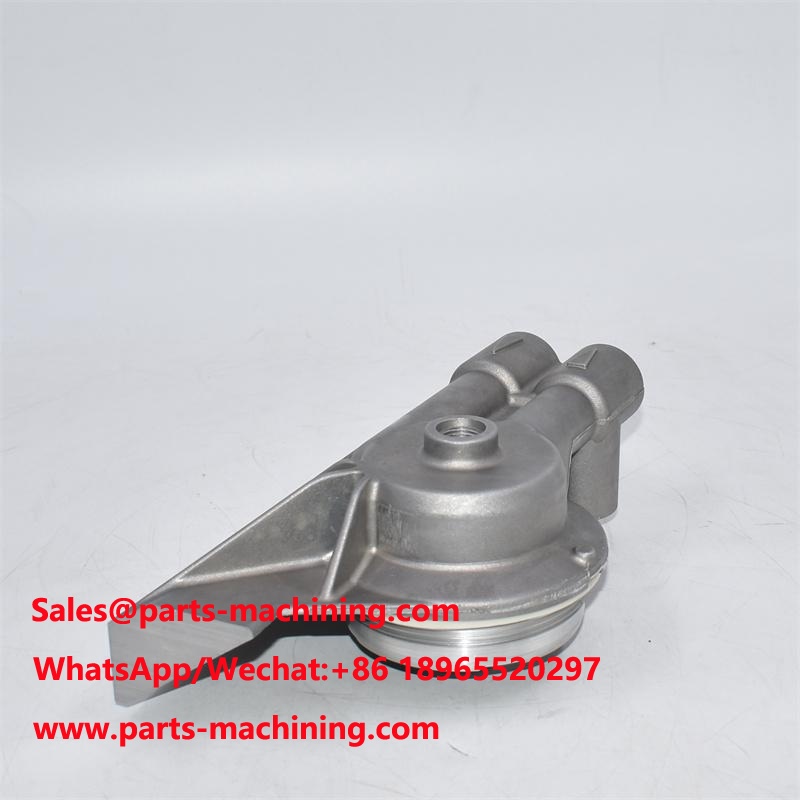 RE504563 Oil Filter Head